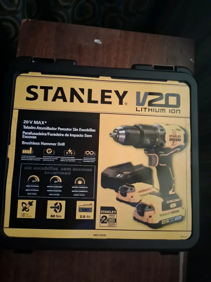 Taladro Percutor Inalámbrico Stanley V20 con Baterías - 1