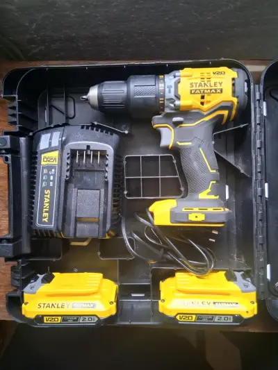 Taladro Percutor Inalámbrico Stanley V20 con Baterías - miniatura 4