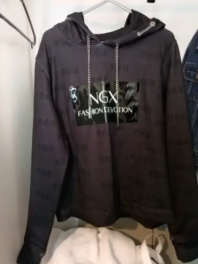 Conjunto de polera y polerón NGX negro - miniatura 2
