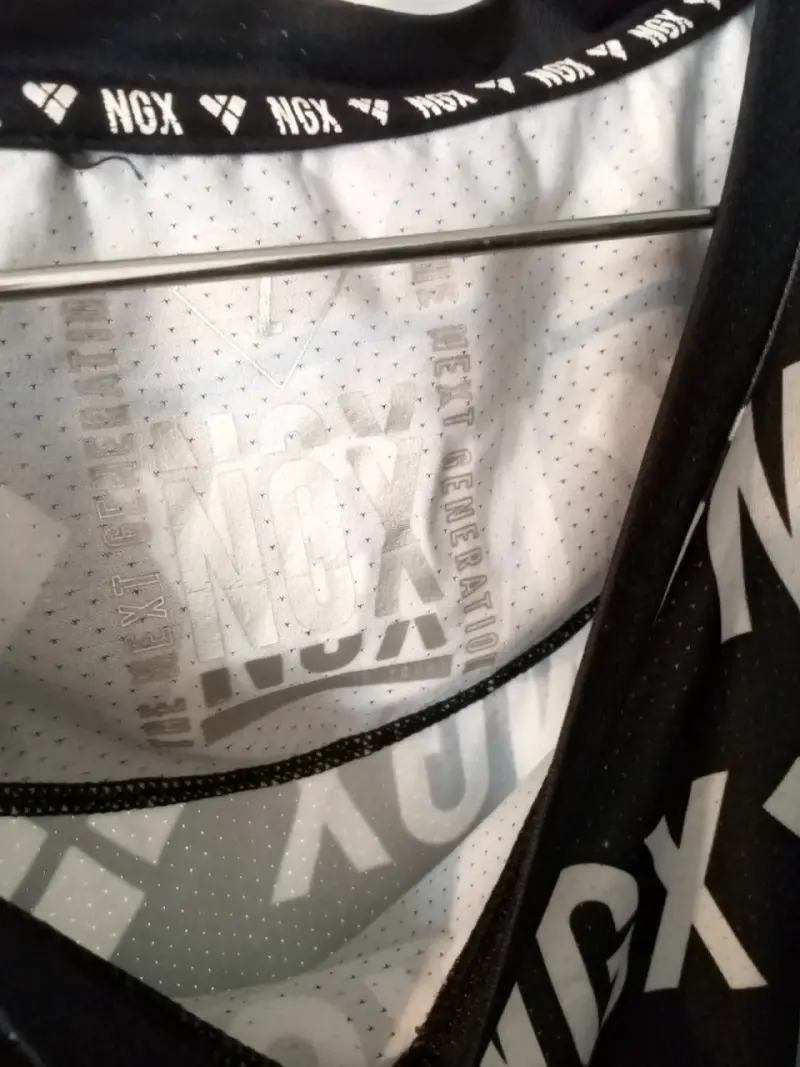 Conjunto de polera y polerón NGX negro - 5
