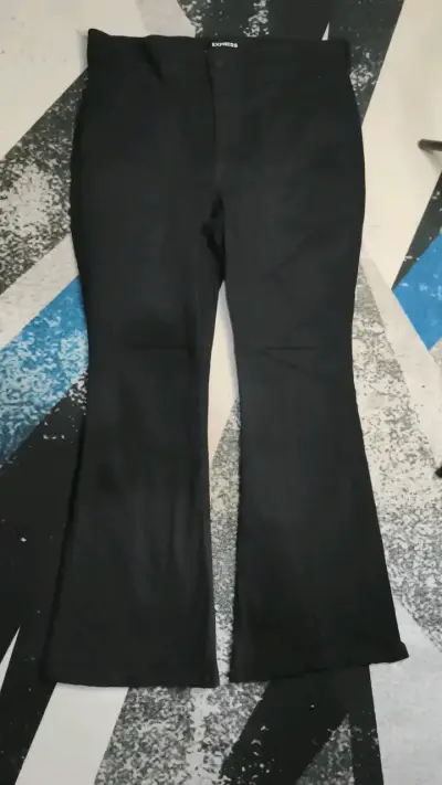 Pantalones negros acampanados Express - miniatura 1