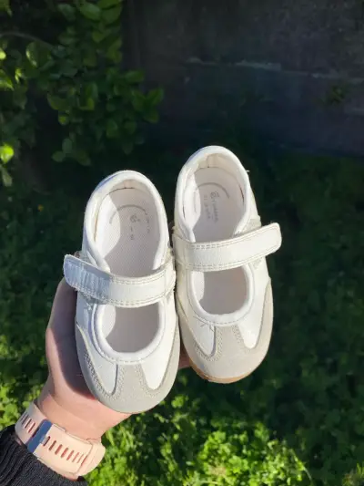 Zapatos de bebé blancos con velcro Colloky n22 - miniatura 6