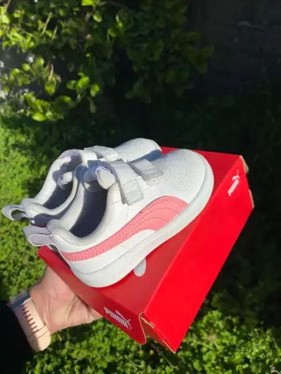 Zapatillas deportivas  Puma blancas y rosadas n22 - miniatura 4