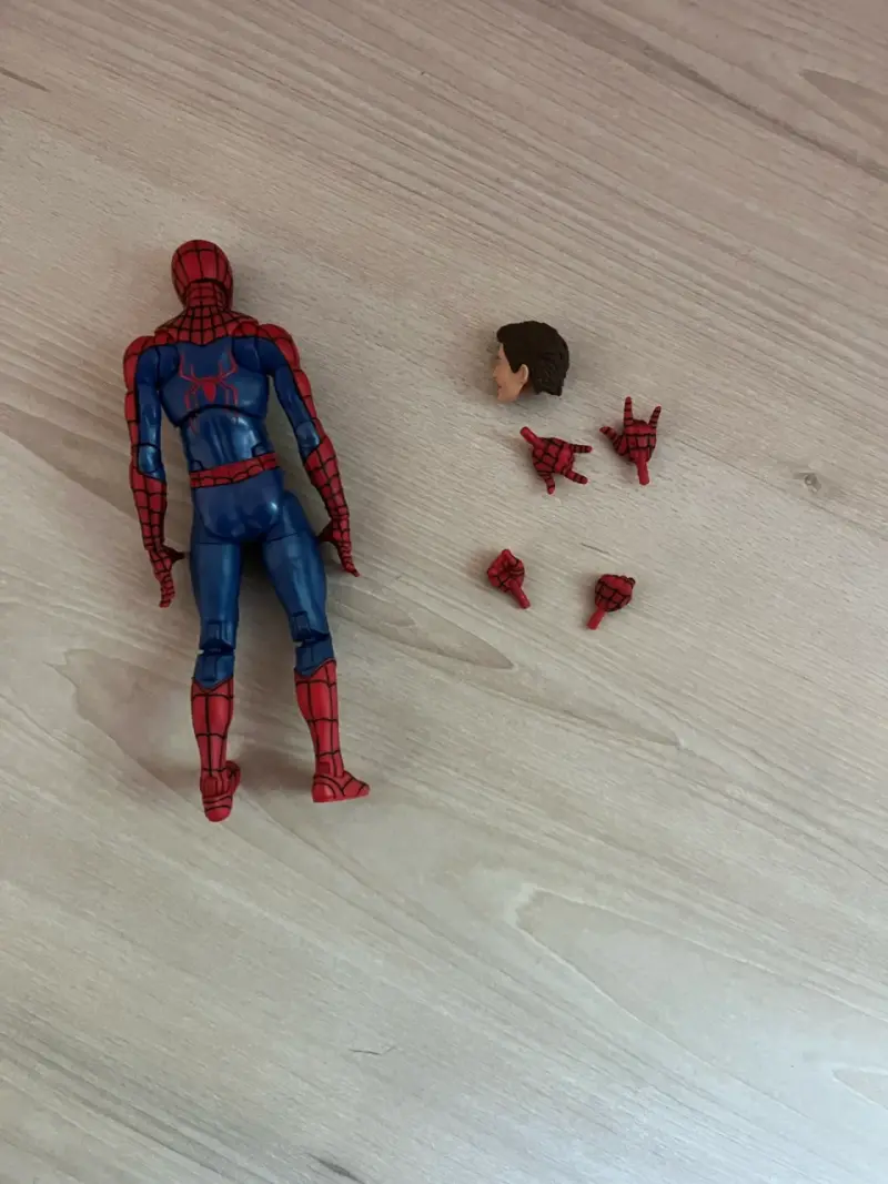 Figura de acción Spider-Man marvel legends - 2