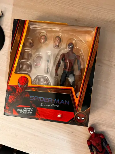 Spider-Man No Way Home alter Tobey Maguire - miniatura 1