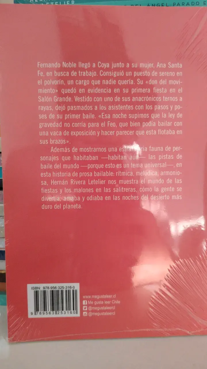 Libro 'Historia de Amor con Hombre Bailando' de Hernán Rivera Letelier - 2