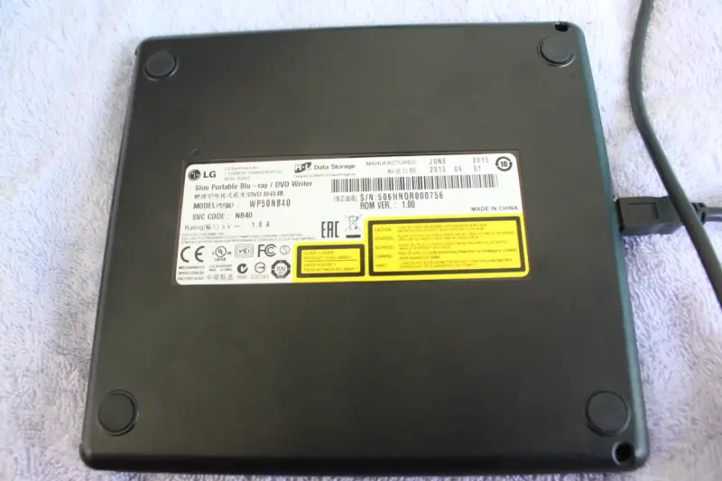 Grabador Blu-ray Externo LG WP50NB40 - 4
