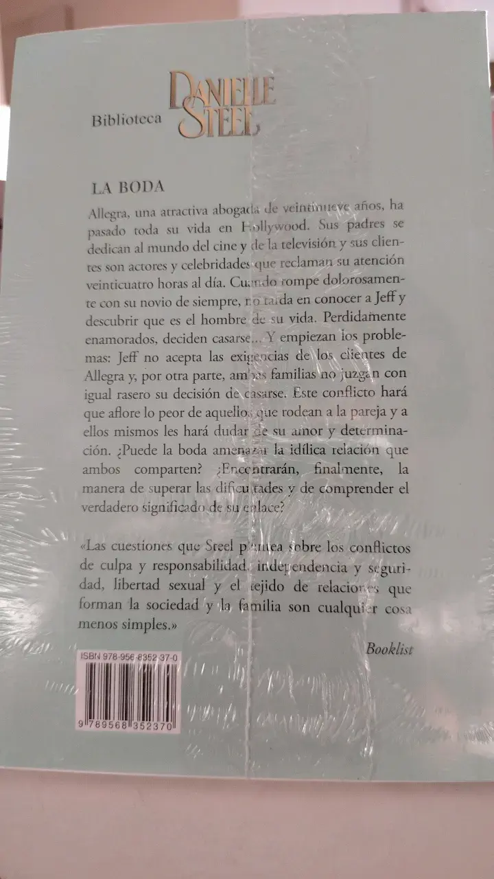 Libro 'La Boda' de Danielle Steel en excelente estado - 2
