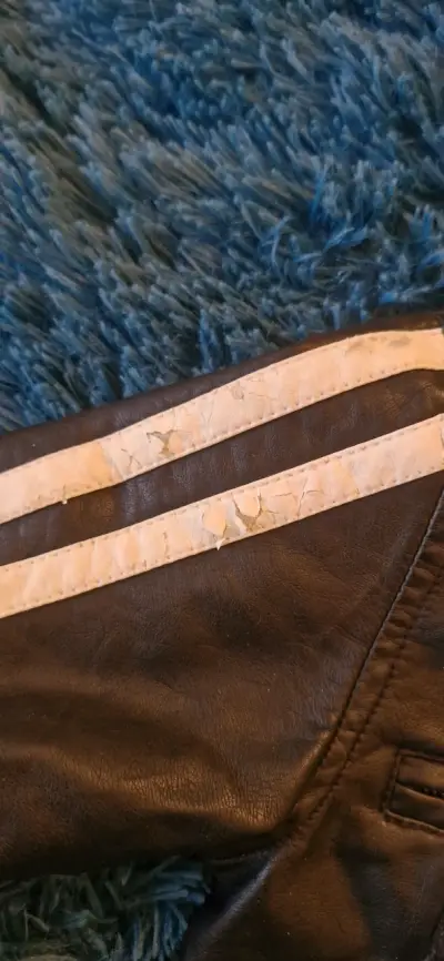 Chaqueta de cuero negra para niño con detallesvint - miniatura 3