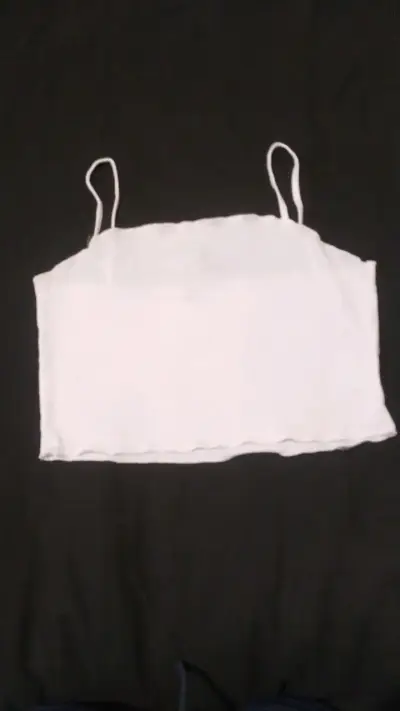 Top blanco de tirantes para mujer - miniatura 1