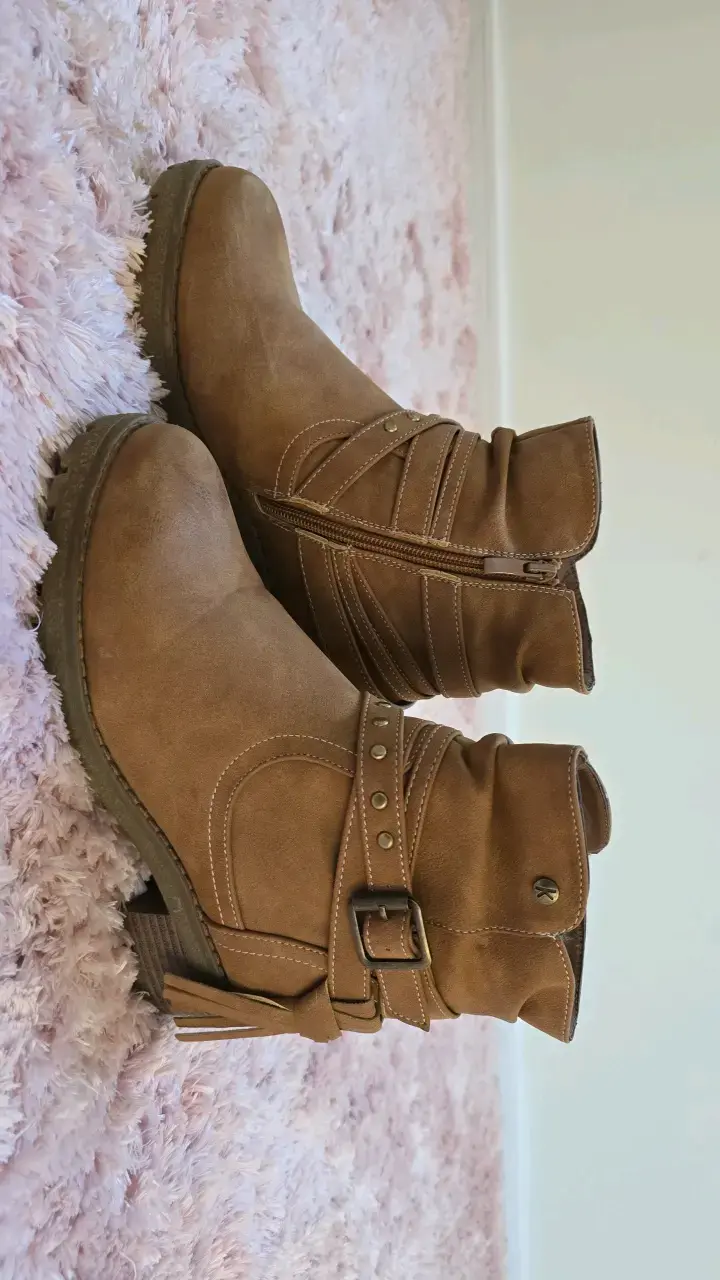 Botines de cuero marrón con hebillas - 3
