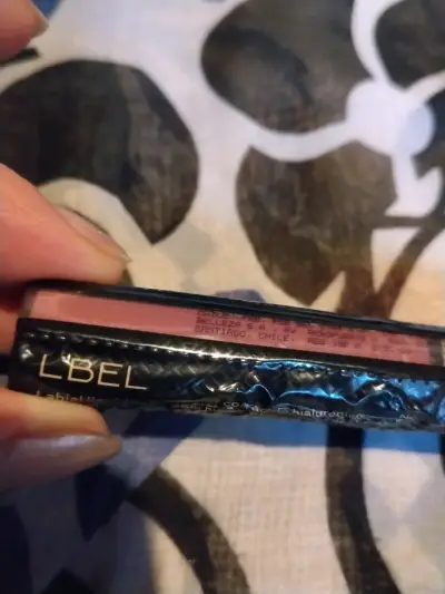Labial L'Bel con ácido hialurónico color rosa - miniatura 1