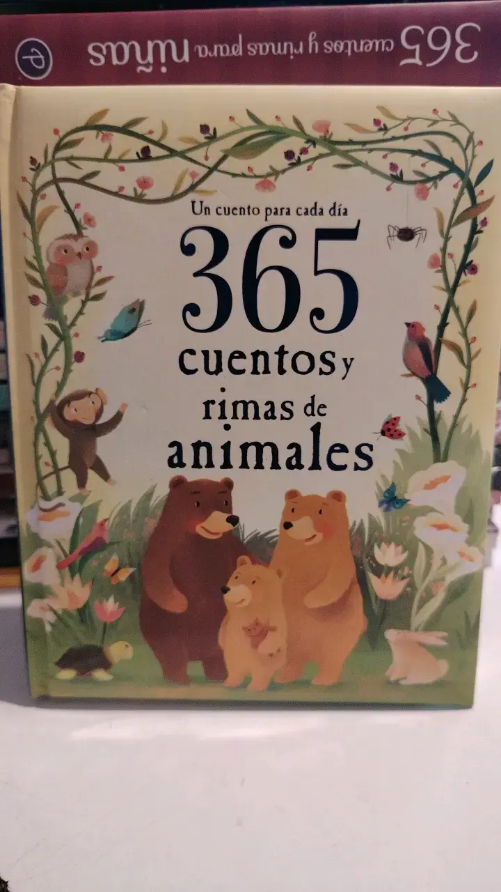 Libro 365 Cuentos y Rimas de Animales