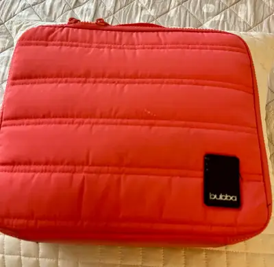 Estuche organizador de maquillaje rojo Bubba - miniatura 1