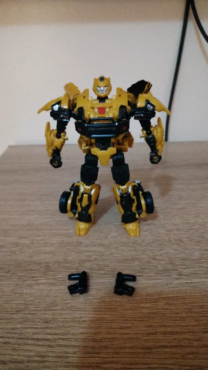 Figura transformers bumblebee - 2