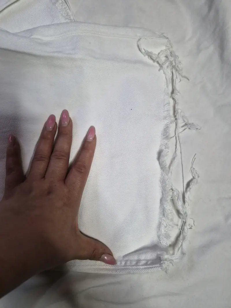 Jeans blancos de pierna ancha para mujer - 4