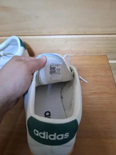 Zapatillas deportivas blancas Adidas rayas verd - miniatura 3