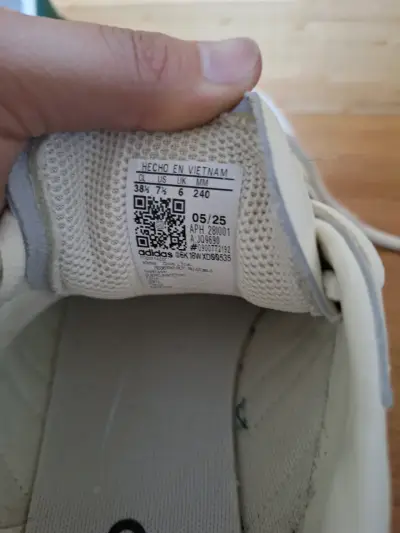 Zapatillas deportivas blancas Adidas rayas verd - miniatura 4