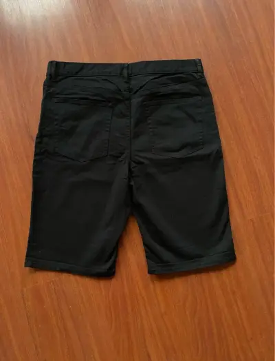 Short hombre H&M Slim Fit talla 33 - miniatura 2