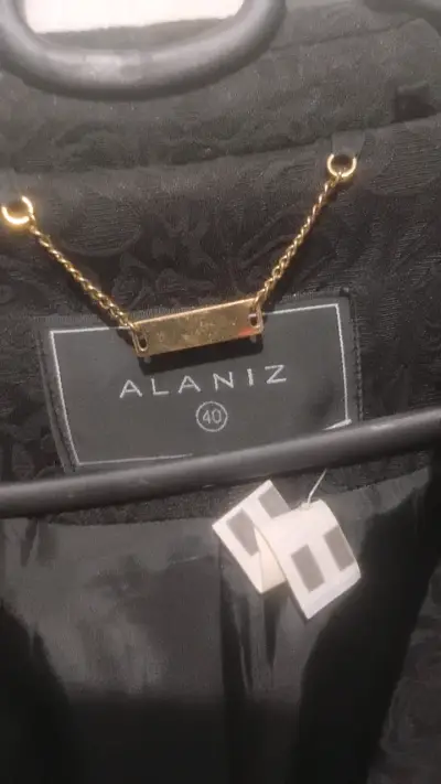 Blazer negro con diseño floral Alaniz - miniatura 2