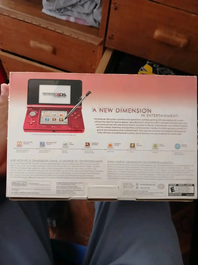 Caja Nintendo 3DS Flame Red - 3