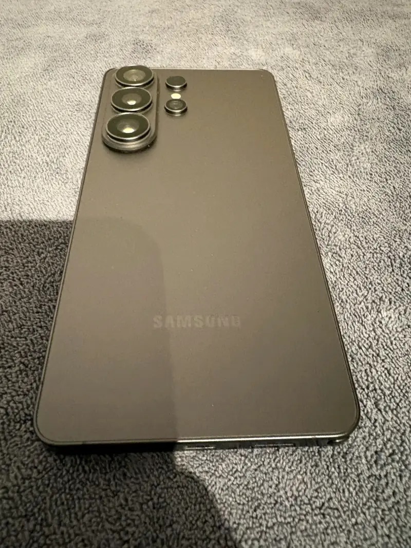 Samsung Galaxy S26 Ultra - 1