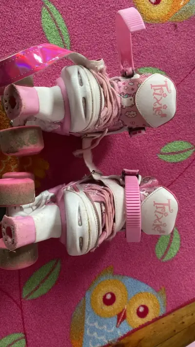 Patines de cuatro ruedas Trixie para niñas - miniatura 1