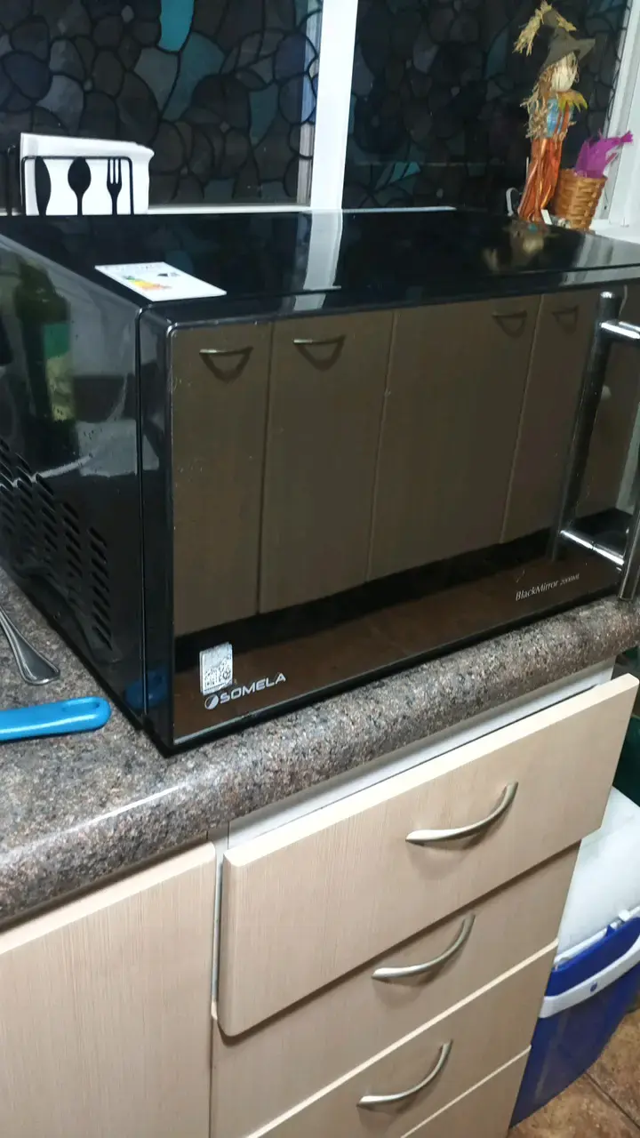 Microondas Somela BlackMirror 20L en buen estado - 2