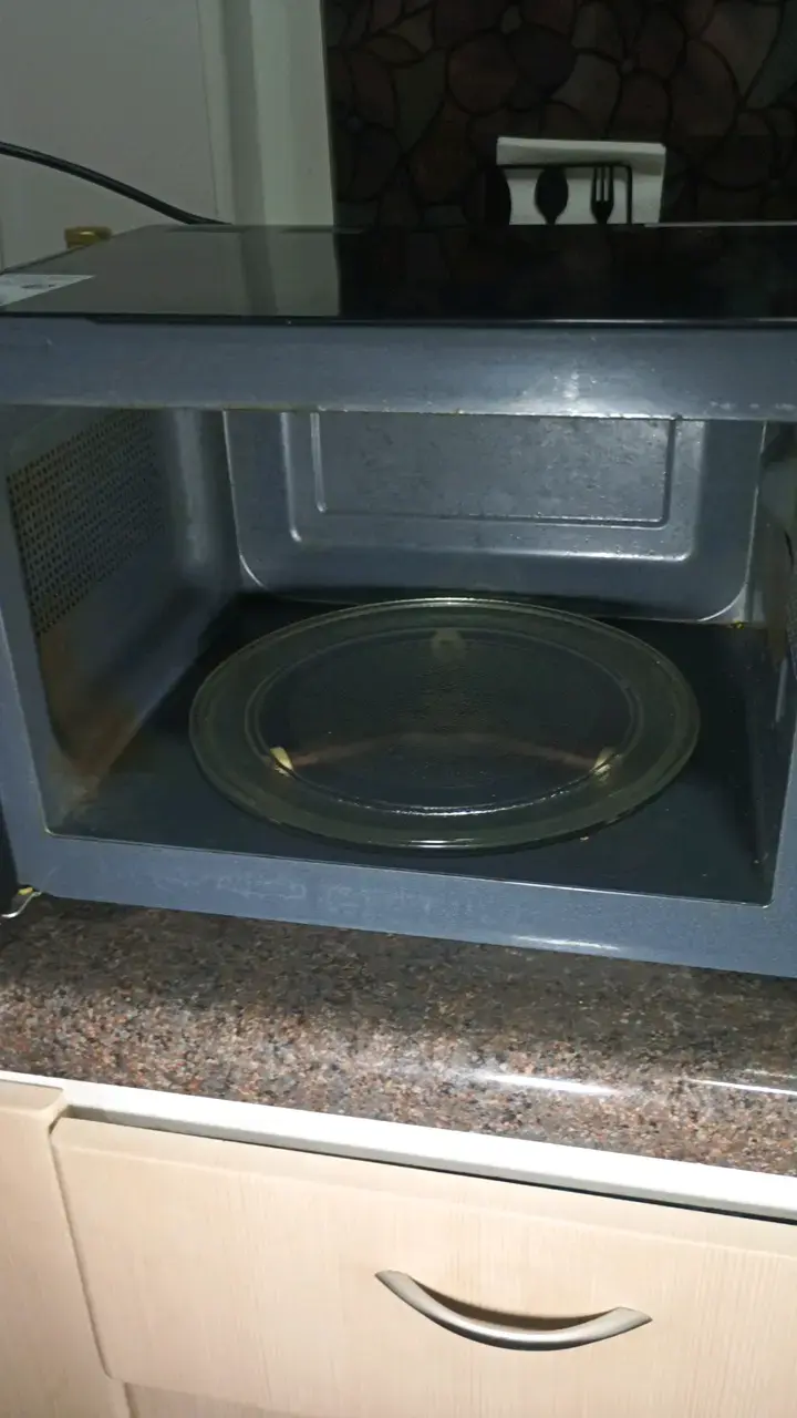 Microondas Somela BlackMirror 20L en buen estado - 4