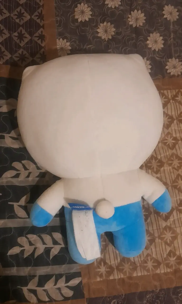 Peluche de robot blanco y azul - 2
