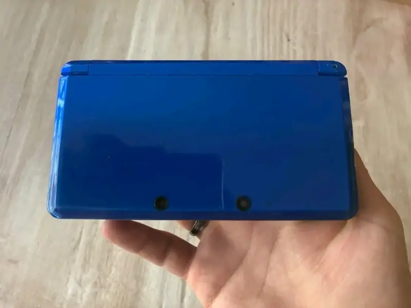 Consola Nintendo 3DS Azul con Cargador - 2