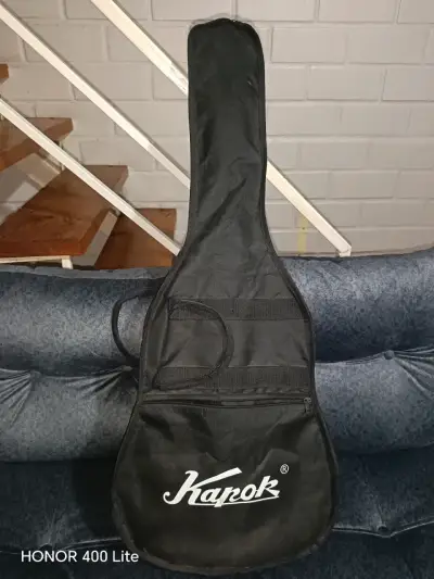 Guitarra clásica Kapok con funda y accesorios - miniatura 1