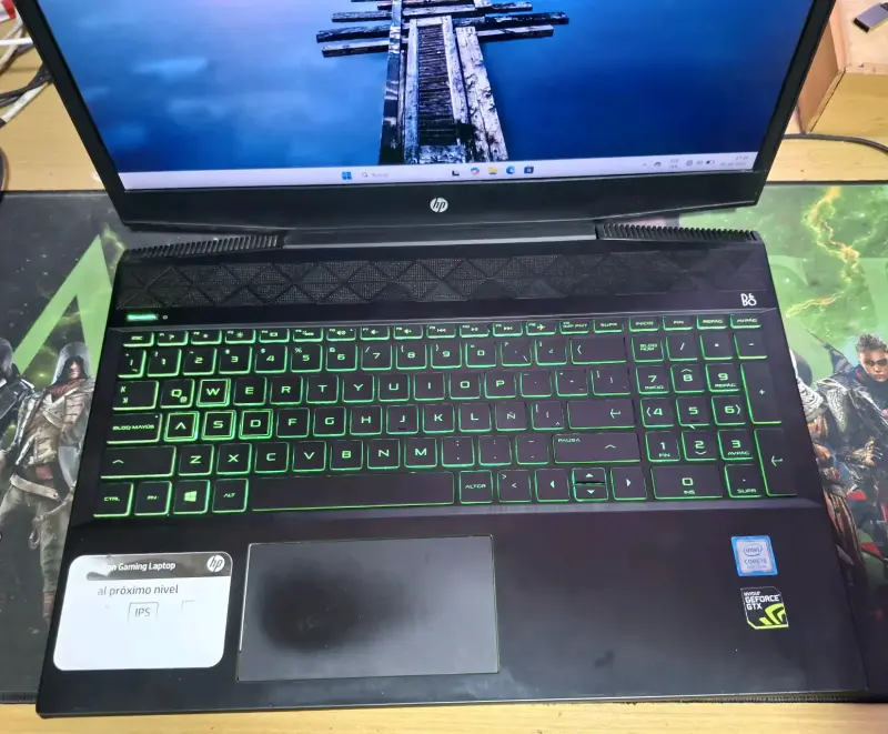 Laptop HP Gaming 15, 16 de ram 1 tera ssd y 256 m2 - 2