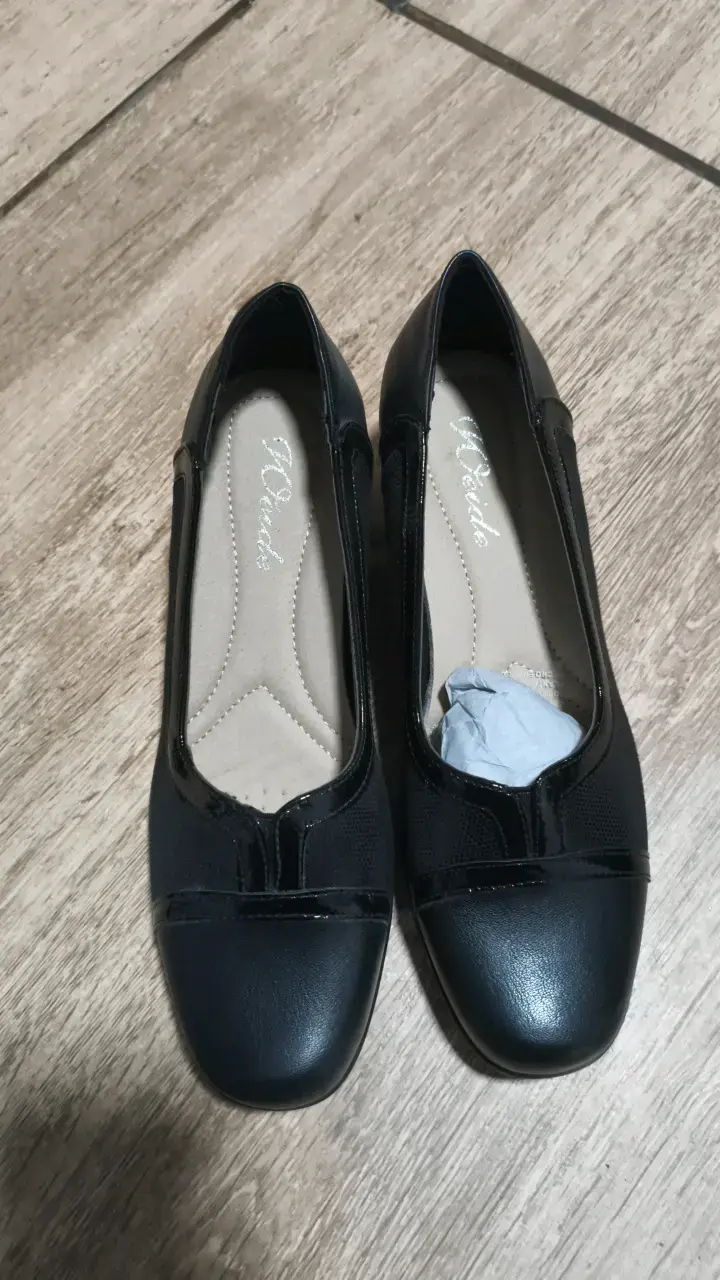 Zapatos planos negros de mujer cómodos
