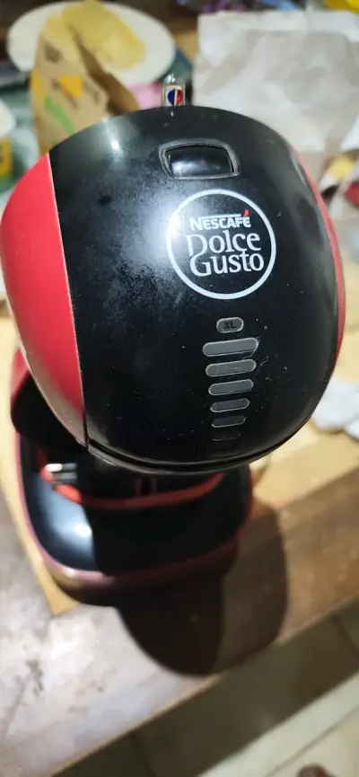 Cafetera Nescafé Dolce Gusto Roja - miniatura 1