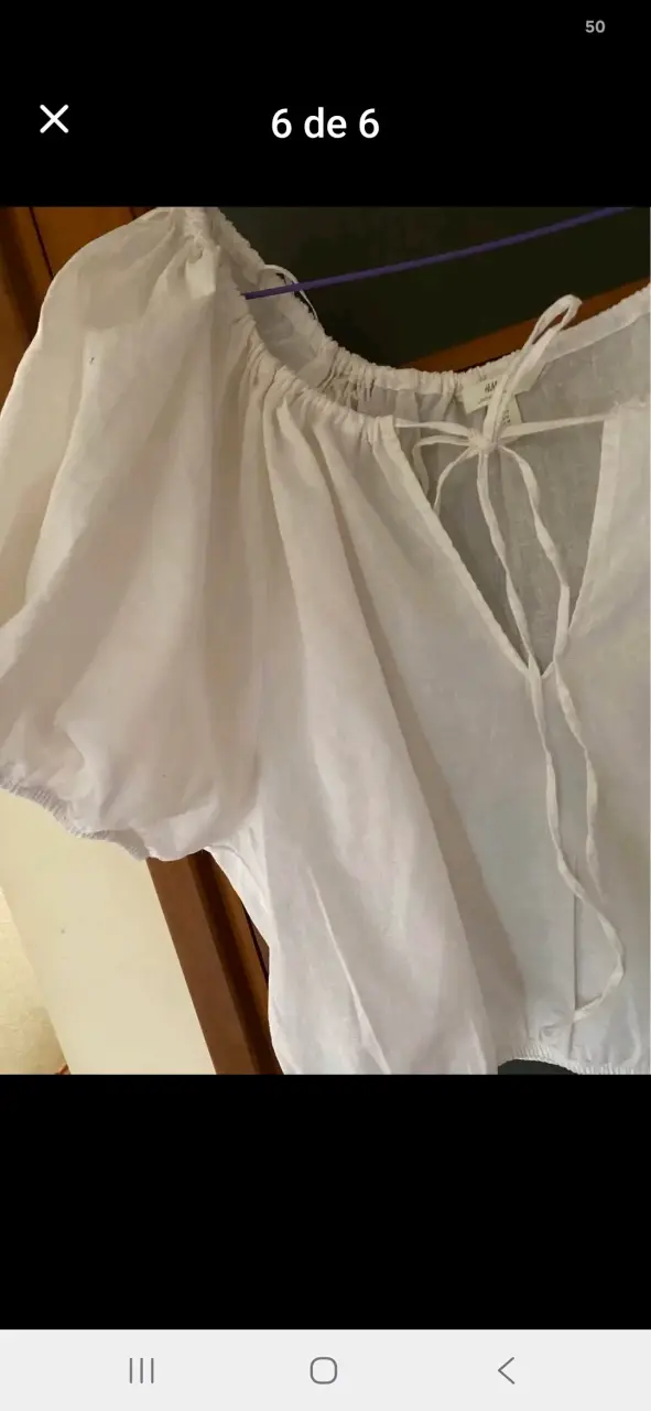Blusa blanca de lino con mangas abullonadas - 4