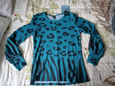 Polerón estampado animal print azul - miniatura 3