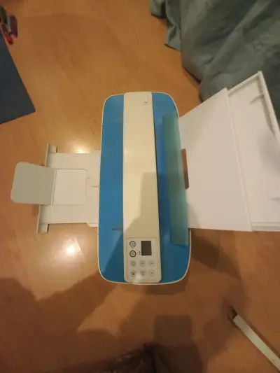 Impresora HP DeskJet Ink Advantage 3 - miniatura 1