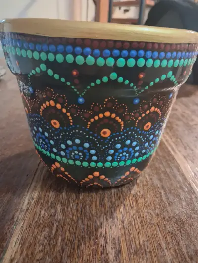 Macetero de cerámica pintado a mano - miniatura 4
