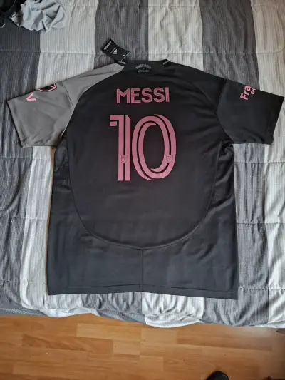 Camiseta Adidas Inter Miami Messi 10 Negra - miniatura 1
