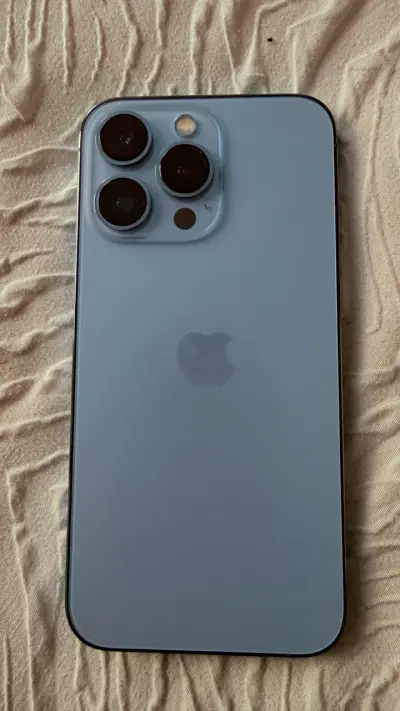 iPhone 13 PRO con pantalla bloqueada en venta - miniatura 2