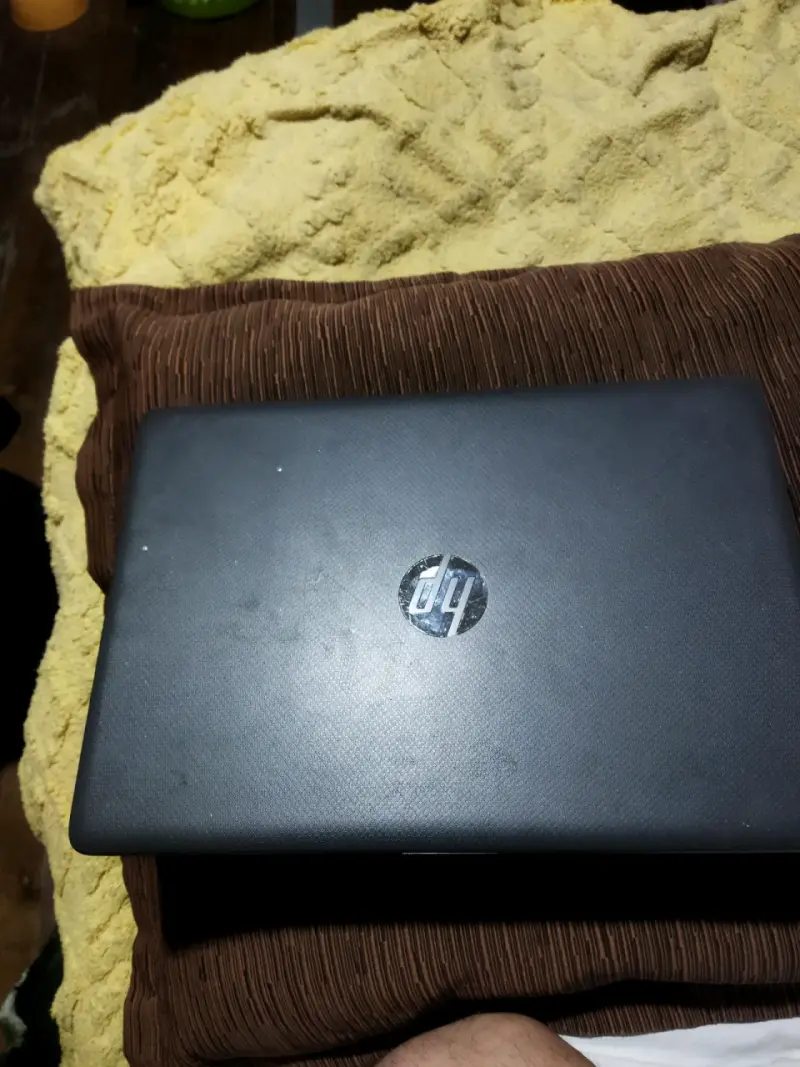 Notebook HP 240 G7 - 1