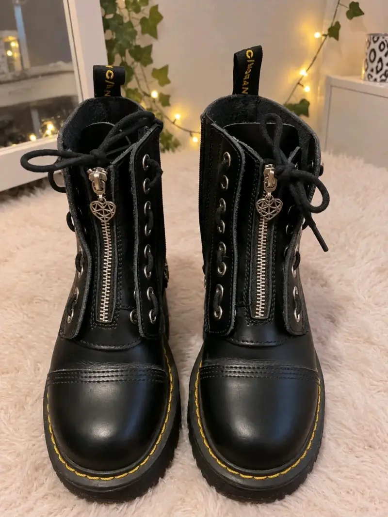 Botas negras de cuero con plataforma y cierre - 3
