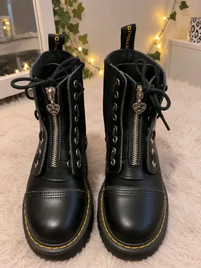 Botas negras de cuero con plataforma y cierre - miniatura 3