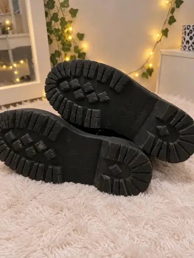 Botas negras de cuero con plataforma y cierre - miniatura 4