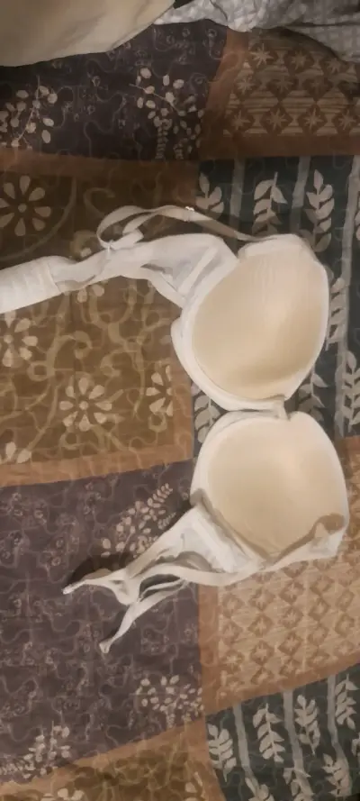 Sostén blanco con soporte y tirantes ajustables - miniatura 2