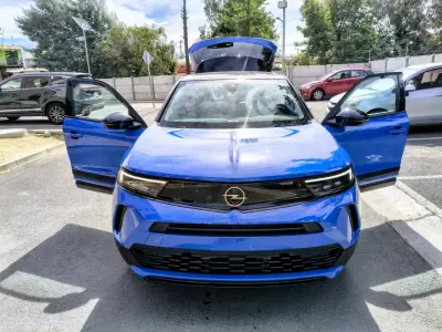 Auto Opel Mokka Azul en Buen Estado - miniatura 4