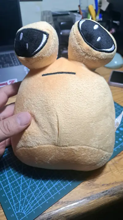 Peluche de pou suave y adorable - miniatura 1