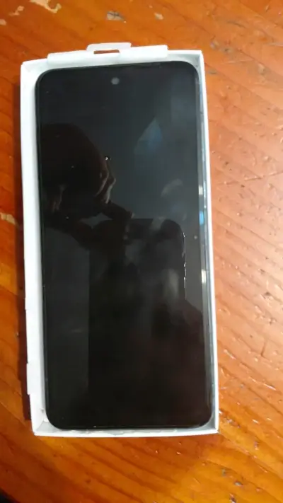 Smartphone Motorola con doble cámara - miniatura 1