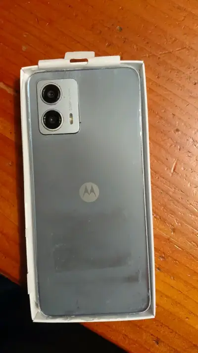 Smartphone Motorola con doble cámara - miniatura 2